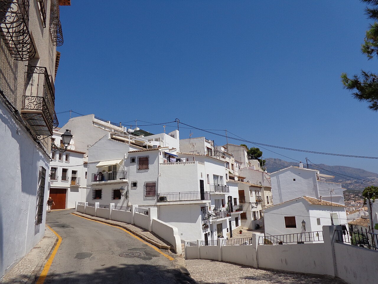 Foto: Superchilum (CC BY-SA 4.0), via Wikimedia Commons Altea, beeld 3