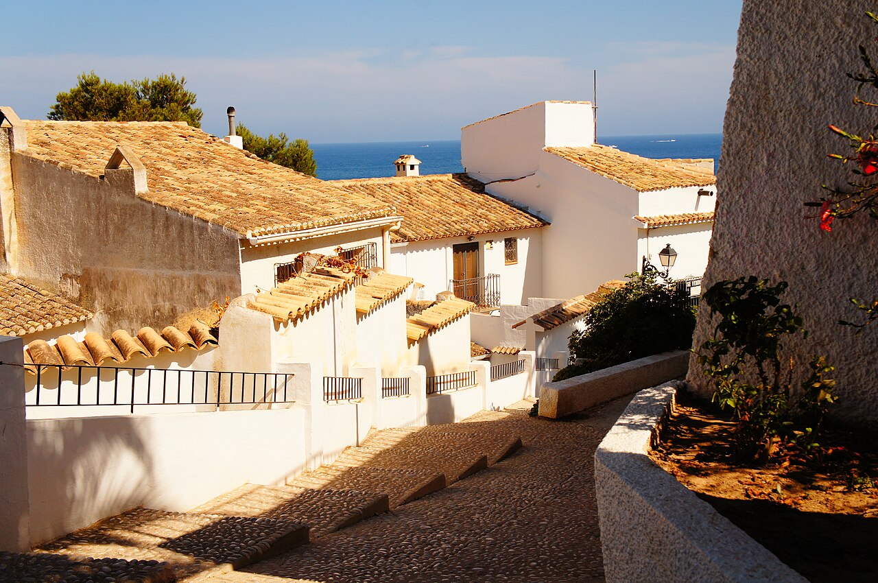 Foto: Superchilum (CC BY-SA 4.0), via Wikimedia Commons Altea, beeld 4